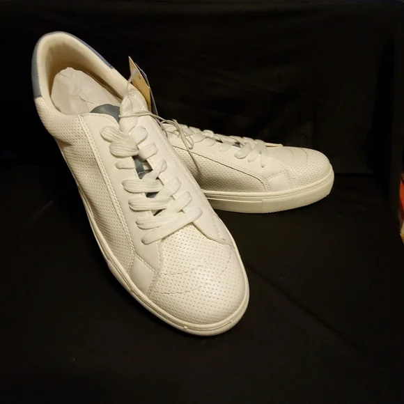 New Women's Universal Thread Blue Brittin Sneakers